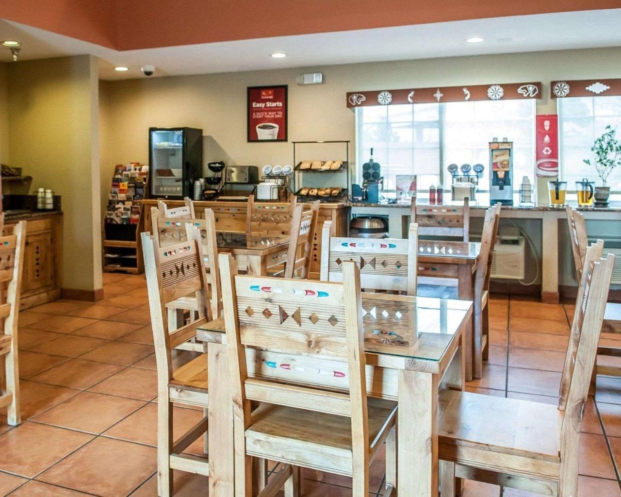 Econo Lodge Inn & Suites Санта-Фе Екстер'єр фото