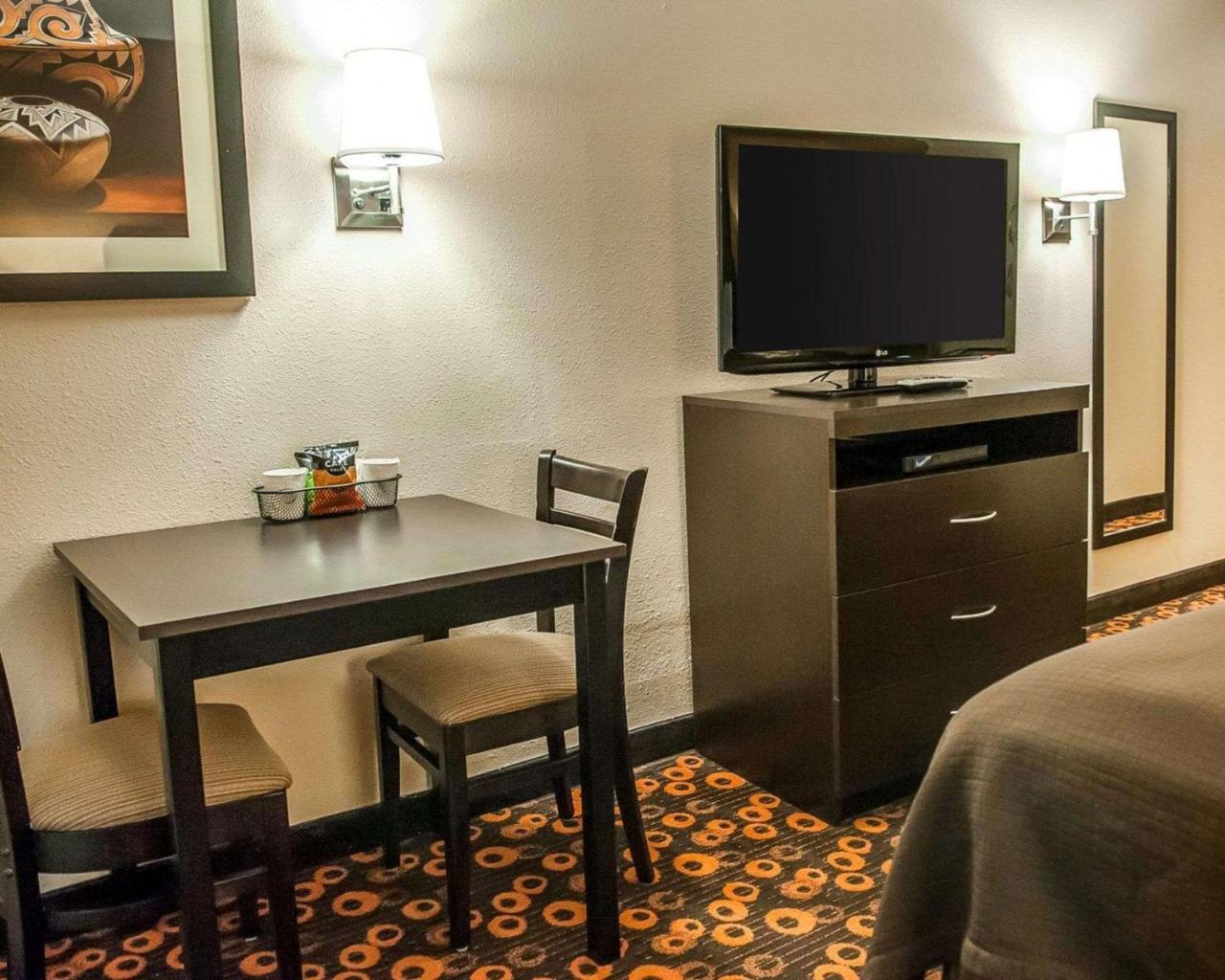 Econo Lodge Inn & Suites Санта-Фе Екстер'єр фото